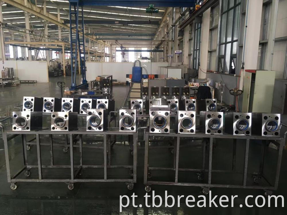 Hydraulic Breaker Main Body Assemble